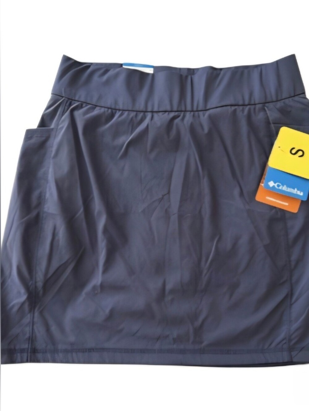 New w/tags COLUMBIA Skort Women's small Dark Blue w/ pockets. Perfect condition.
